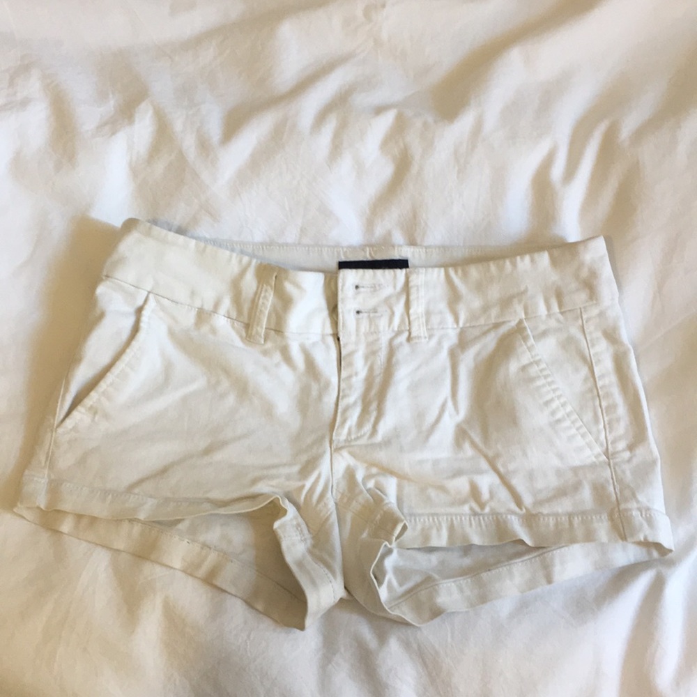White American eagle stretch shorts